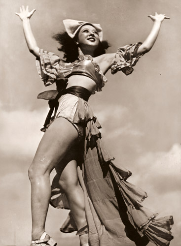 日劇の踊り子 [杉山吉良, アサヒカメラ 1950年1月号より] パブリックドメイン画像 