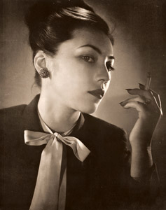 女性 [伊東祥博, アサヒカメラ 1950年1月号より]のサムネイル画像