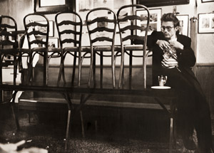 バーにて [デニス・ストック, アサヒカメラ 1956年9月号より]のサムネイル画像