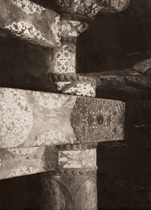 金色堂内陣七宝荘厳巻柱上部と長押 [泉秀二, アサヒカメラ 1951年1月号より]のサムネイル画像