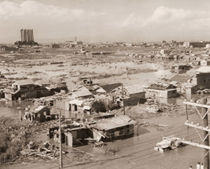 阪神地方襲ったジェーン台風 [笹部成雄, アサヒカメラ 1951年1月号より]のサムネイル画像