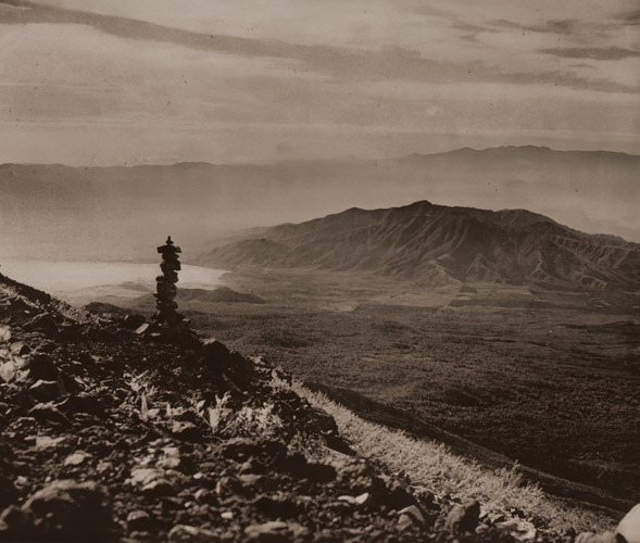 伊豆愛鷹山を望む [野際二郎, アサヒカメラ 1951年1月号より] パブリックドメイン画像 