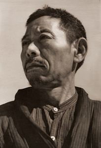 農民の顔 #1 [浜谷浩, アサヒカメラ 1951年5月号より]のサムネイル画像