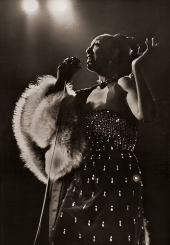 Josephine Baker on Stage [Gen Otsuka,  from Asahi Camera August 1954]
