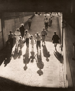 地下鉄スケッチ [澤潔, アサヒカメラ 1940年1月号より]のサムネイル画像