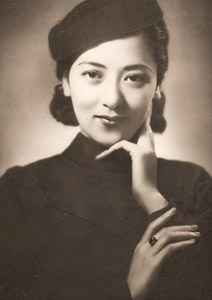 女像 [高坂春光, アサヒカメラ 1940年1月号より]のサムネイル画像