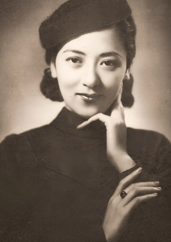 女像 [高坂春光, アサヒカメラ 1940年1月号より] パブリックドメイン画像 