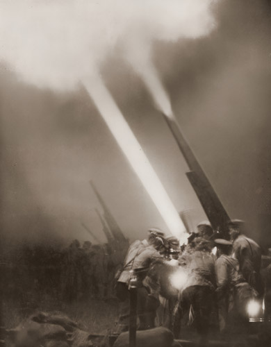 防空演習 [丸山四郎, アサヒカメラ 1933年8月号より] パブリックドメイン画像 