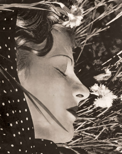 目を休める女性 [マルセル・ナトキン, ARS Camera 1937年2月号より] パブリックドメイン画像 