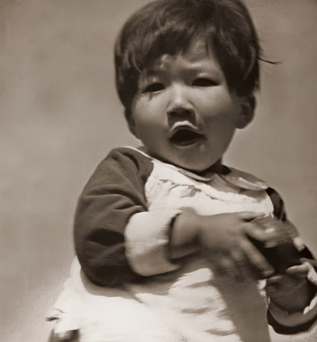 子供 [岡田繁人, 1936年, 写真サロン 1936年9月号より] パブリックドメイン画像 