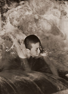 夏 [上條春雄, 写真サロン 1937年8月号より]のサムネイル画像