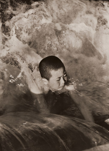 夏 [上條春雄, 写真サロン 1937年8月号より] パブリックドメイン画像 