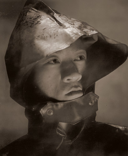 黒マントの男 [佐藤虹児, 写真サロン 1937年8月号より] パブリックドメイン画像 