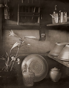 厨の静物 [荒木比古二, 1936年, 写真サロン 1937年8月号より]のサムネイル画像