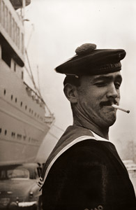 フランス海軍の水兵 [野中昭夫, 写真サロン 1956年5月号より]のサムネイル画像