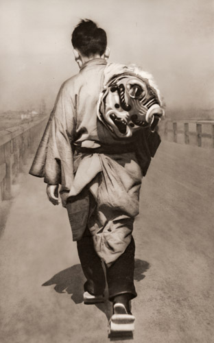 お獅子 [間宮精一, アサヒカメラ 1937年9月号より] パブリックドメイン画像 