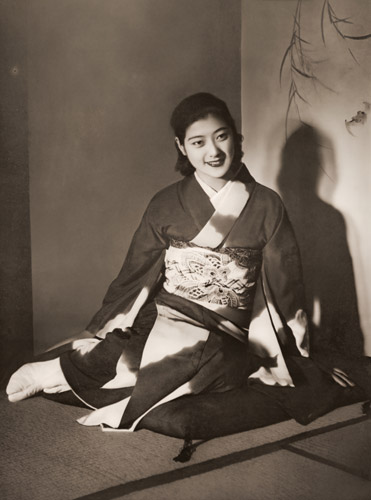 Sanae Takasugi [Katsuji Fukuda, 1935, from Asahi Camera March 1937]
