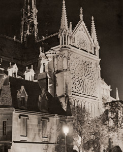 無題（パリのノートルダム大聖堂） [金丸重嶺, アサヒカメラ 1937年3月号より]のサムネイル画像