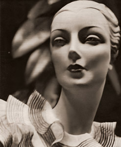 無題（パリのショーウインドーのマネキン） [金丸重嶺, アサヒカメラ 1937年3月号より]のサムネイル画像