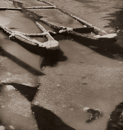 或る冬の日 [長谷川昌夫, アサヒカメラ 1938年6月号より] パブリックドメイン画像 