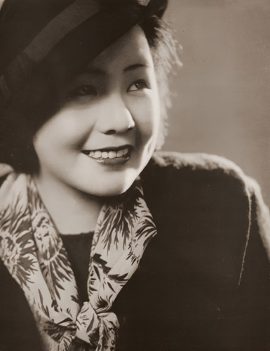 近代女性 [深澤富造, アサヒカメラ 1938年2月号より] パブリックドメイン画像 