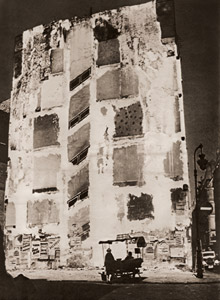 過去の模様 [トレ・ジョンソン, アサヒカメラ 1951年3月号より]のサムネイル画像