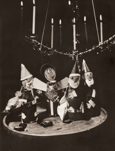 セコニック露出メーターの広告（人形） [アサヒカメラ 1955年12月号より] パブリックドメイン画像 