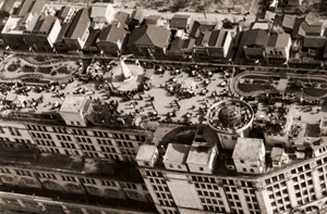 日曜日の屋上 [アサヒカメラ 1956年7月号より]のサムネイル画像