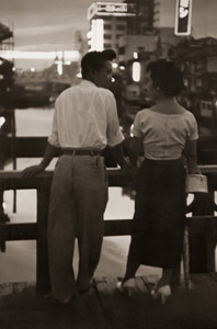 Sultry Evening [Yoichi Midorikawa,  from Asahi Camera July 1956] Thumbnail Images