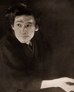 Riichi Yokomitsu, Novelist [Ihei Kimura, 1933, from Select Pictures by Ihei Kimura] Thumbnail Images