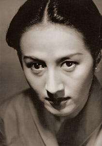 Kazue Ouchi, Movie Actress [Ihei Kimura, 1951, from Select Pictures by Ihei Kimura] Thumbnail Images