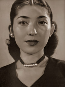 Miss Taeko Furuso [Ihei Kimura, 1950, from Select Pictures by Ihei Kimura] Thumbnail Images