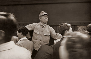 Repatriation [Ihei Kimura, 1948, from Select Pictures by Ihei Kimura] Thumbnail Images
