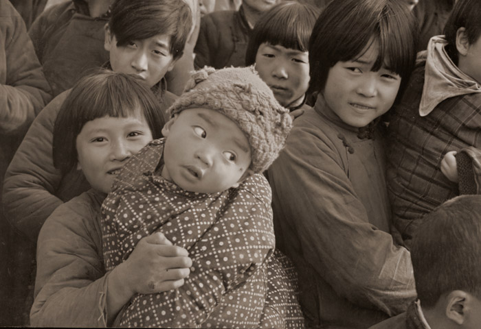 子供 #2 [木村伊兵衛, 1937-1938年, 木村伊兵衛傑作写真集より] パブリックドメイン画像 