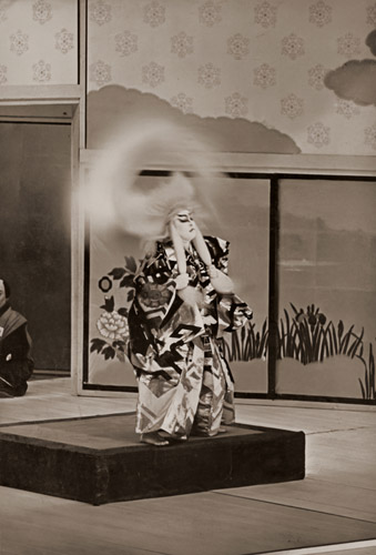 Kabuki (Kikugoro VI in The Lion Dance from Kagami-jishi)  #1 [Ihei Kimura, c.1935, from Select Pictures by Ihei Kimura]