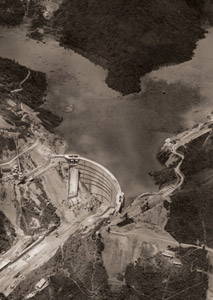 Kami-Shiiba Dam Starts Perfomance [Haruo Koyanagi,  from Asahi Shimbun News Photography 1956] Thumbnail Images
