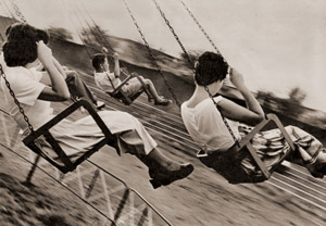 Swing Ride [Ichiro Tanaka,  from Camera Mainichi July 1956] Thumbnail Images