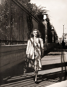 リュー・ド・リヴォリ、リュー・ド・ラ・ベイ [イジス, アサヒカメラ 1954年2月号より]のサムネイル画像