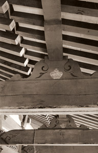 金堂外陣蝦蟇股 [土門拳, ARS CAMERA 1954年12月号より]のサムネイル画像
