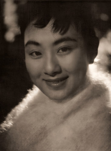 Woman in White Muff [Katsuji Fukuda,  from ARS CAMERA December 1954]