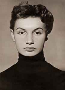 少女像 [エディス・ブーフ, ARS CAMERA 1954年12月号より]のサムネイル画像