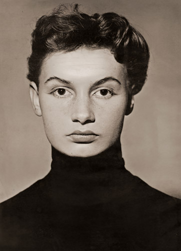 少女像 [エディス・ブーフ, ARS CAMERA 1954年12月号より] パブリックドメイン画像 