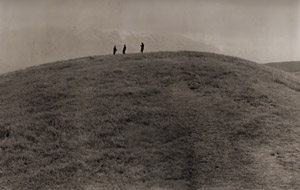 早春の十国峠 [岩宮武二, ARS CAMERA 1954年12月号より]のサムネイル画像