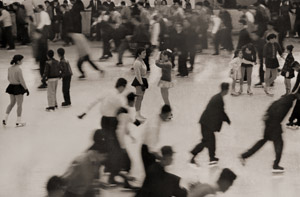 urban Skaters [Fumio Shimizu,  from Asahi Camera April 1956] Thumbnail Images