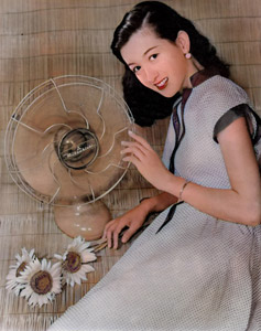 三菱扇風機の広告 [アサヒカメラ 1952年5月号より]のサムネイル画像