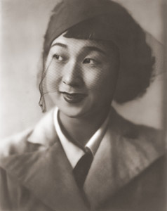 Modern Woman [Tomizo Fukazawa,  from The World’s Photographic Masterpieces 1939] Thumbnail Images